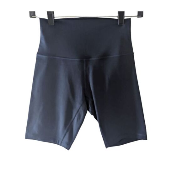 LULULEMON ATHLETICA Align Hi-Rise Short 8' In True Navy Size 4 - Picture 3 of 4